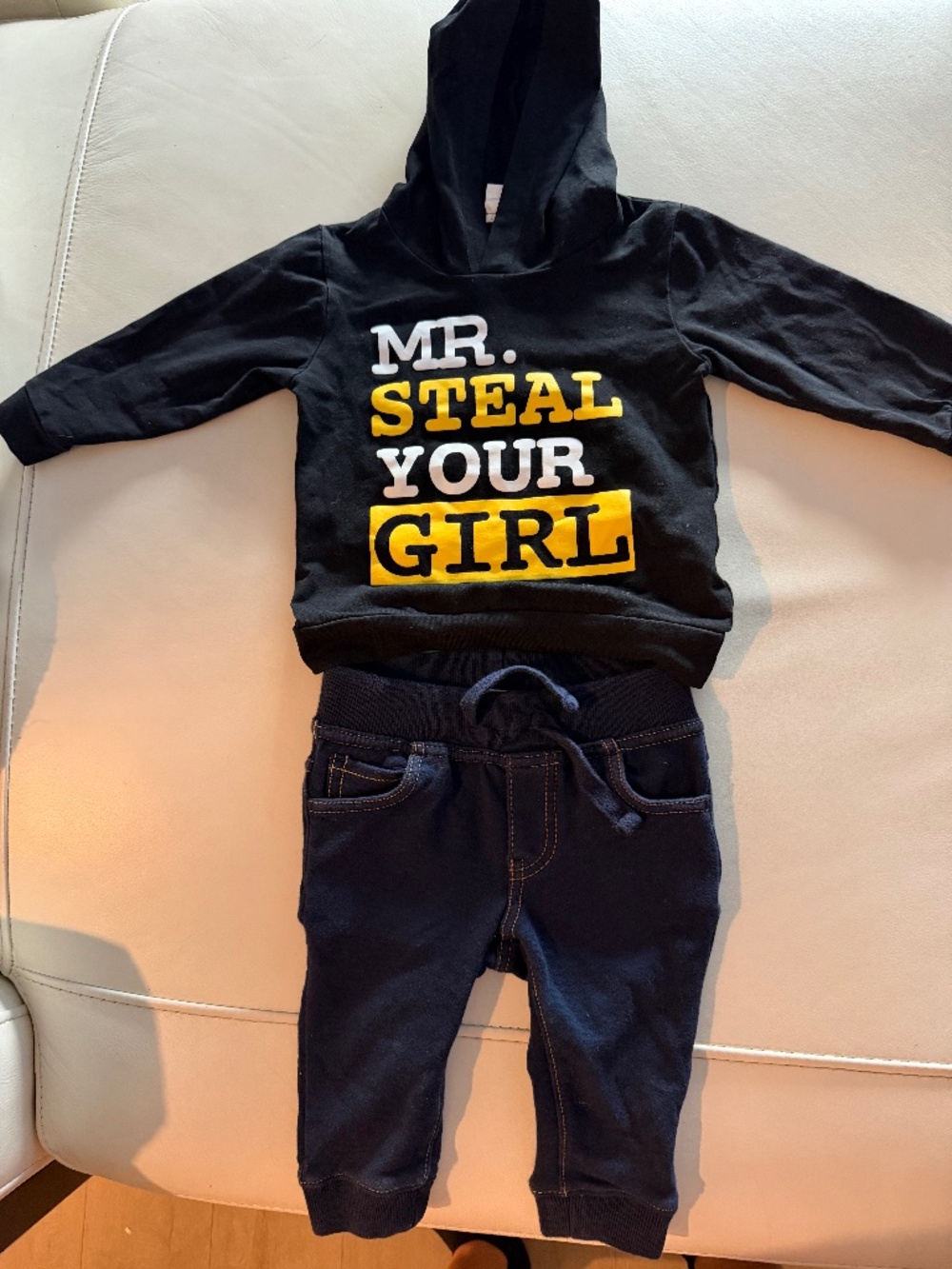Baby Gap Hooded Long sleeve and Jean Set 6-12M